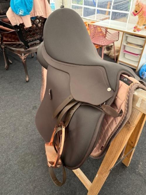 Wintec buigelriemen bruin 140cm, Dieren en Toebehoren, Paarden en Pony's | Overige Paardenspullen, Zo goed als nieuw, Recreatie