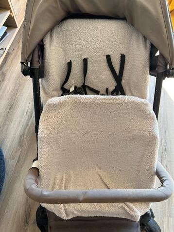 Kinderwagen (4 persoons) beschikbaar voor biedingen