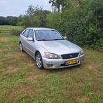 Lexus IS 200 2.0 AUT 2004 Grijs, 74 €/maand, Zwart, 1200 kg, 155 pk