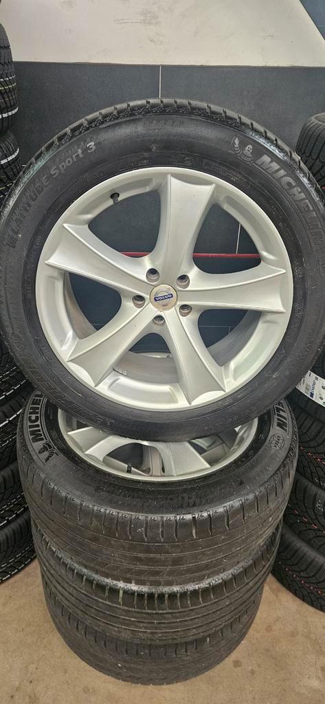 Volvo XC90 Velgen 19 inch 5 x 108 / 65.1 Michelin 235 55 19, Auto-onderdelen, Banden en Velgen, Banden en Velgen, Zomerbanden