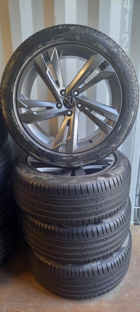 19'' Tiguan Valencia velgen met Pirelli zomerbanden, Auto-onderdelen, Banden en Velgen, Banden en Velgen, Zomerbanden, 19 inch