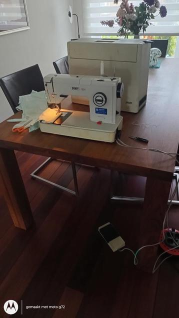 Naaimachine Pfaff 1221. beschikbaar voor biedingen