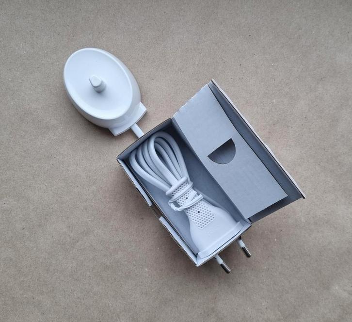 Oral-B lader voor elektrische tandenborstel, type 3757, Sieraden, Tassen en Uiterlijk, Uiterlijk | Mondverzorging, Nieuw, Tandenborstel