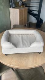 Beige hondenbankje / kattenbankje met pootjes, Dieren en Toebehoren, Ophalen, Zo goed als nieuw