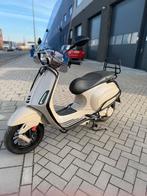 Vespa sprint Custom E5 Full option, Overige modellen, Ophalen of Verzenden, Zo goed als nieuw, Benzine