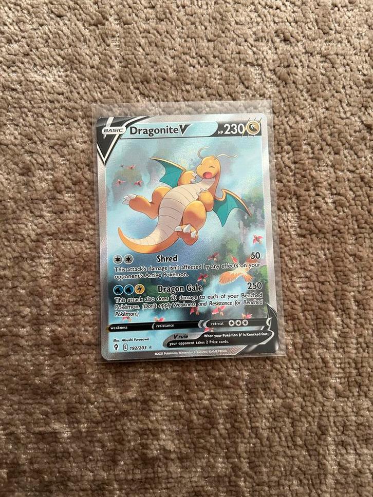 Dragonite V Alt Art 192/203 - Near Mint, Hobby en Vrije tijd, Verzamelkaartspellen | Pokémon, Zo goed als nieuw, Losse kaart, Foil