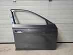 Portier rechtsvoor Skoda Octavia 5E3 bj 2019-2023, Auto-onderdelen, Carrosserie en Plaatwerk, Gebruikt, Achterklep, Brno, Ophalen of Verzenden
