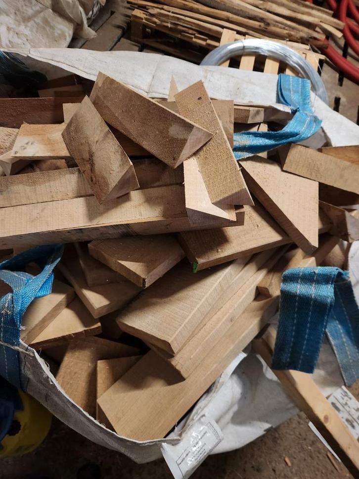 Kachelhout te koop - Robinia, Eiken, Douglas, Doe-het-zelf en Verbouw, Hout en Planken, Nieuw, Overige typen, Overige houtsoorten