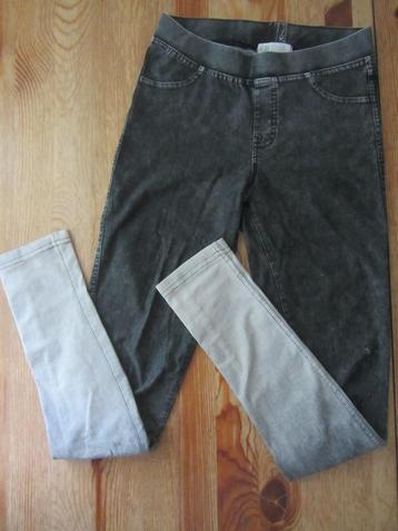 Grijze tregging HenM maat 158 beschikbaar voor biedingen