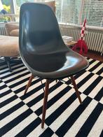 Eames Fiberglass Chair DSW stoel Elephant grey, Huis en Inrichting, Stoelen, Ophalen, Gebruikt, Grijs, Eén