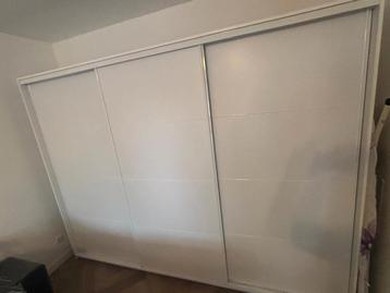 KLEDINGKAST MET TRANSPORT EN MONTAGE - afbeelding 12