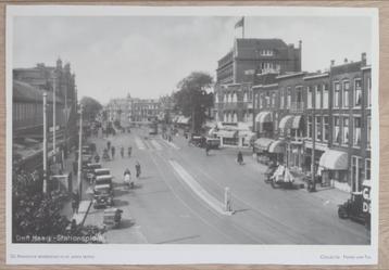 Grote foto Den Haag Stationsplein ( Hollands Spoor met tram beschikbaar voor biedingen