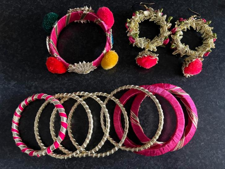 Bridal Mendhi bollywood jewels, Sieraden, Tassen en Uiterlijk, Armbanden, Gebruikt, Overige materialen, Roze, Ophalen of Verzenden