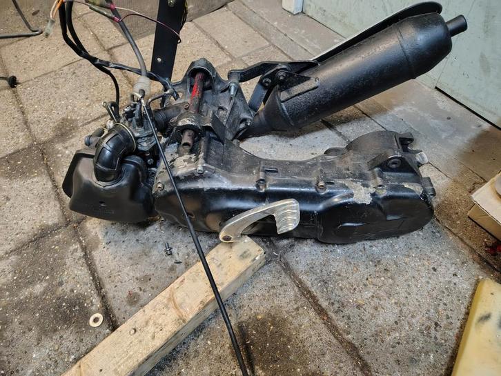 Yamaha aerox blok, Fietsen en Brommers, Brommeronderdelen | Scooters, Gebruikt, Yamaha, Blok, Ophalen