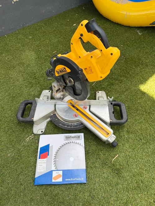 Dewalt DWS774 Afkortzaag/verstekzaag, Doe-het-zelf en Verbouw, Gereedschap | Zaagmachines, Zo goed als nieuw, Afkortzaag, 1200 watt of meer