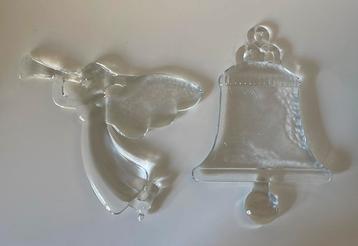 2 Kosta Boda kristallen kerst ornamenten beschikbaar voor biedingen