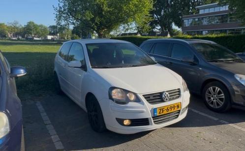 Volkswagen Polo 1.4 16V 59KW 2009 Wit 3 Deurs in Rotterdam, Auto's, Volkswagen, Polo, ABS, Airbags, Airconditioning, Bluetooth