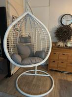 Mooie hangschommelstoel - Relaxen in stijl!, Ophalen, Gebruikt, Rotan