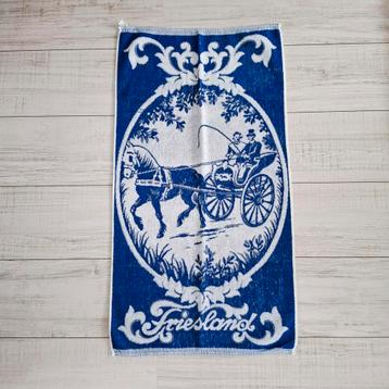 Wevolux, vintage handdoek 'Friesland' beschikbaar voor biedingen