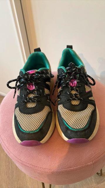 Poelman sneakers maat 37 beschikbaar voor biedingen