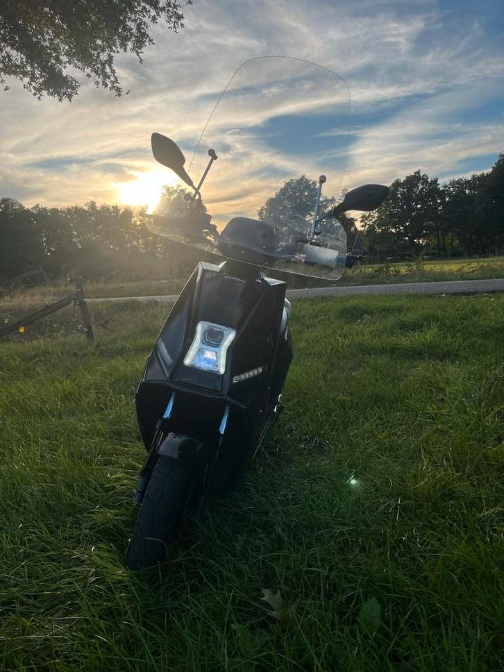 Lifan E3 Elektrische Scooter - Luxe Uitvoering!, Fietsen en Brommers, Snorfietsen en Snorscooters, Zo goed als nieuw, Overige merken