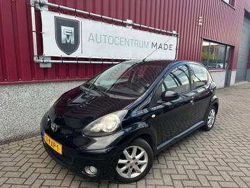 Toyota Aygo 1.0-12V Comfort // Automaat // Airco // 5-Deurs beschikbaar voor biedingen