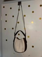 Bucketbag van ZARA, nieuw en ongebruikt, Sieraden, Tassen en Uiterlijk, Tassen | Damestassen, Ophalen of Verzenden, Nieuw, Beige