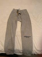 Grijze essentials broek maat S, Ophalen of Verzenden, Grijs, Maat 46 (S) of kleiner, Essentials