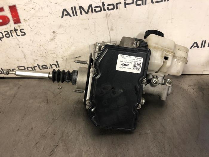 Rembekrachtiger van een Volkswagen Golf, Gebruikt, -, Volkswagen, -