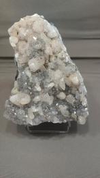 Amethist grijs / dogtooth Calciet met hematiet insluitingen, Verzamelen, Mineralen en Fossielen, Ophalen of Verzenden, Mineraal