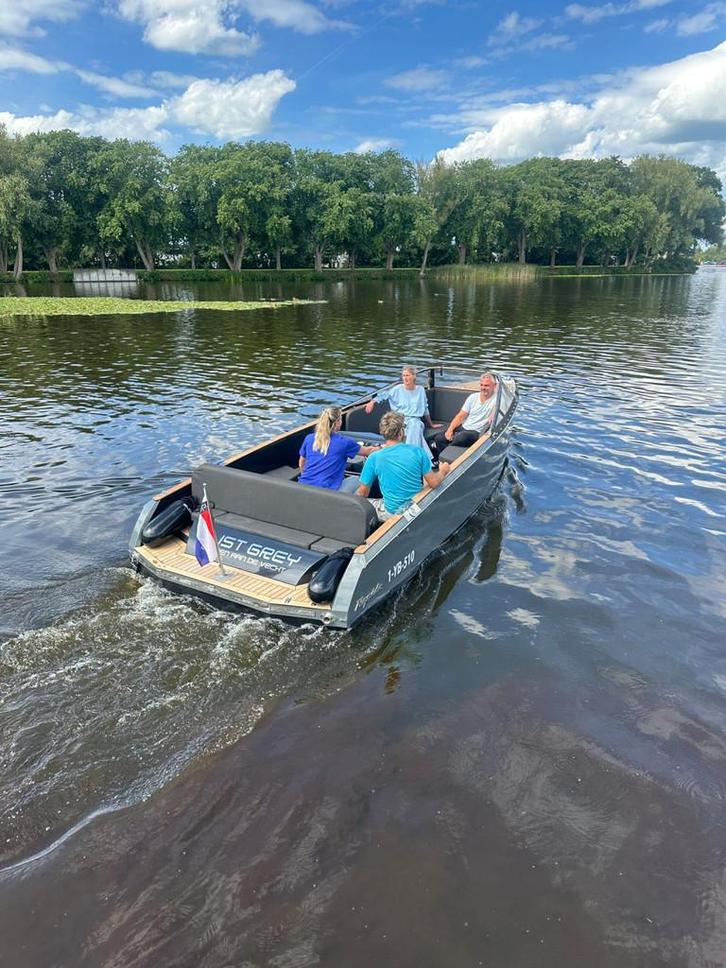 Isloep Rapida 666 Loosdrecht (bj 2018), Watersport en Boten, Sloepen, Gebruikt, 6 meter of meer, Overige brandstoffen, Polyester