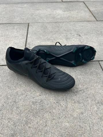 Nike Phantom voetbalschoenen beschikbaar voor biedingen