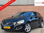 Volvo V60 1.6 T3 Momentum | NL-AUTO! | NAVI! | CRUISE!, Voorwielaandrijving, Zwart, 4 cilinders, Leder en Stof