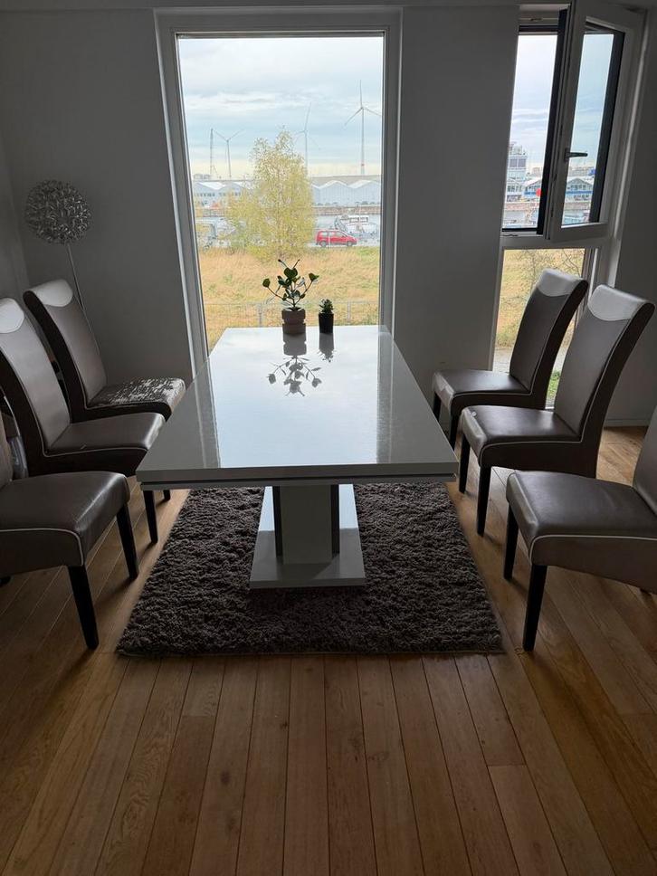 Italiaanse Hoogglans Eettafel 180cm | Stoelen GRATIS erbij, Huis en Inrichting, Tafels | Eettafels, Zo goed als nieuw, 100 tot 150 cm