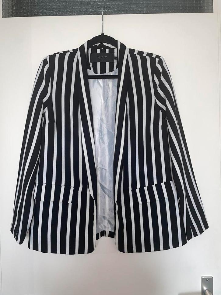 Vero Moda zwart wit gestreept blazer colbert mt 38, Kleding | Dames, Jassen | Zomer, Zo goed als nieuw, Maat 38/40 (M), Wit, Ophalen of Verzenden