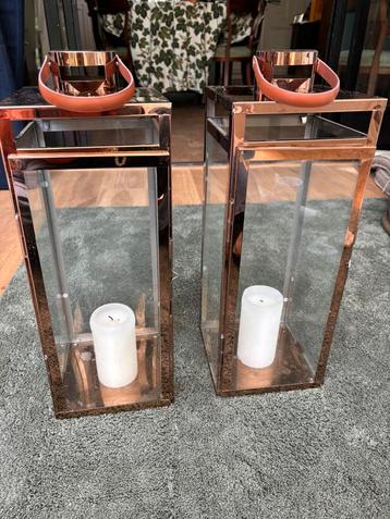 Windlicht /lantaarn met glas en leren hengsel beschikbaar voor biedingen