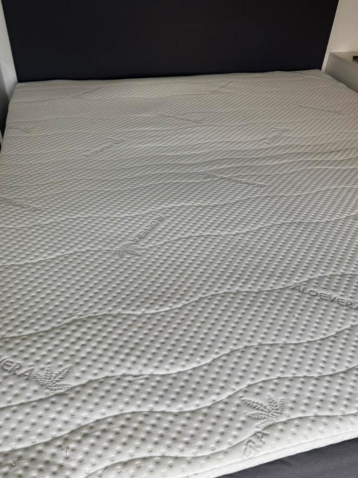 Topper 180x200, Huis en Inrichting, Slaapkamer | Matrassen en Bedbodems, Zo goed als nieuw, Matras, 180 cm, 200 cm, Tweepersoons
