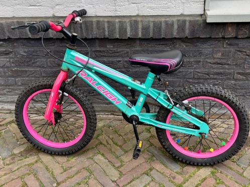 16 inch Mountainbike Raleigh (blauw roze), Fietsen en Brommers, Fietsen | Meisjes, Gebruikt, 16 inch, Handrem, Ophalen of Verzenden