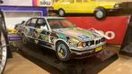 Esther mahlangu minichamps bmw 525i, Hobby en Vrije tijd, Modelauto's | 1:24, Ophalen of Verzenden, Zo goed als nieuw, Auto