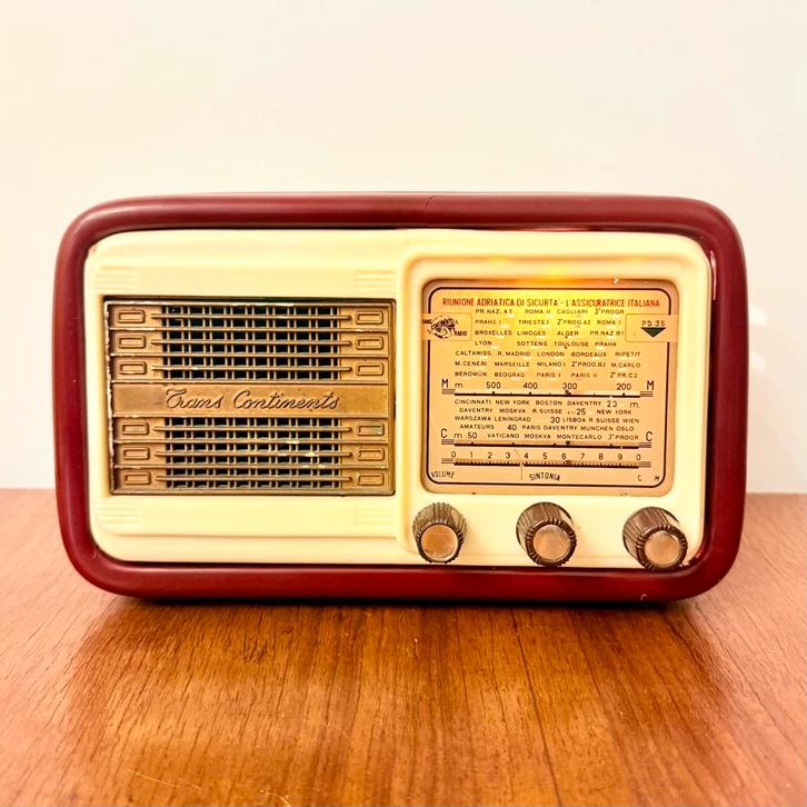 ZELDZAME RECLAMERADIO TRANS CONTINENTS PD35 VINTAGE 1958, Antiek en Kunst, Antiek | Tv's en Audio, Verzenden