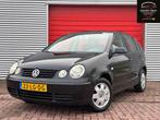 Volkswagen Polo 1.4 Highline/ Nwe-APK/ Trekh./ Airco/ 5-Drs, Auto's, Voorwielaandrijving, Zwart, 4 cilinders, Zwart