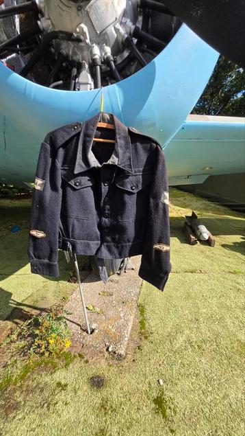 Engels WO2 tank uniform beschikbaar voor biedingen