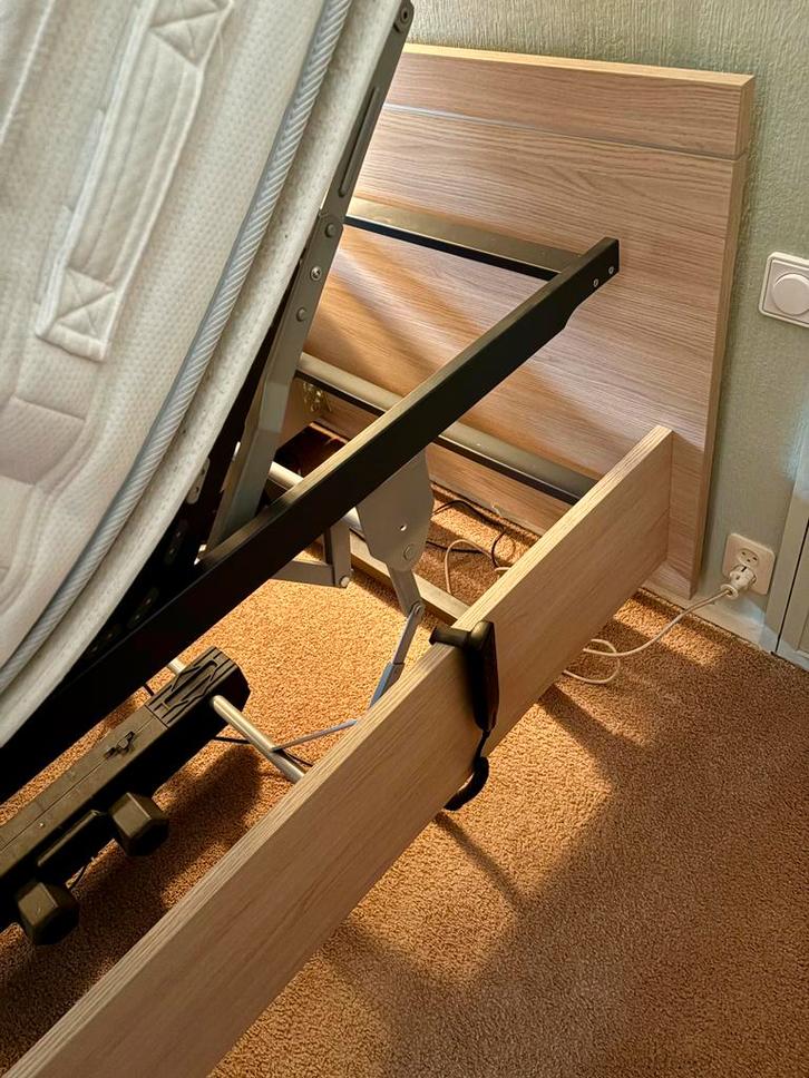 Hoog-Laag Bed, Diversen, Verpleegmiddelen, Zo goed als nieuw, Ophalen