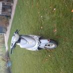 Peugot v_clic 50 cc, Fietsen en Brommers, Ophalen, Zo goed als nieuw, Benzine, 50 cc