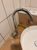 Hoge wastafelkraan chroom plus wasbak wit, Ophalen of Verzenden, Gebruikt, Chroom