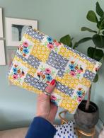 Stof trevira jaren 70 retro vintage bloemetjes, Hobby en Vrije tijd, Stoffen en Lappen, Overige materialen, 120 cm of meer, Geel