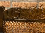 Antieke bank met houtsnijwerk, Antiek en Kunst, Antiek | Meubels | Stoelen en Banken, Ophalen