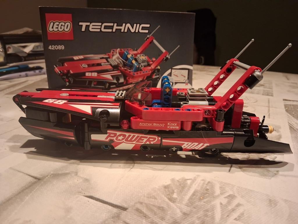 Technic lego speedboot, Ophalen of Verzenden, Zo goed als nieuw