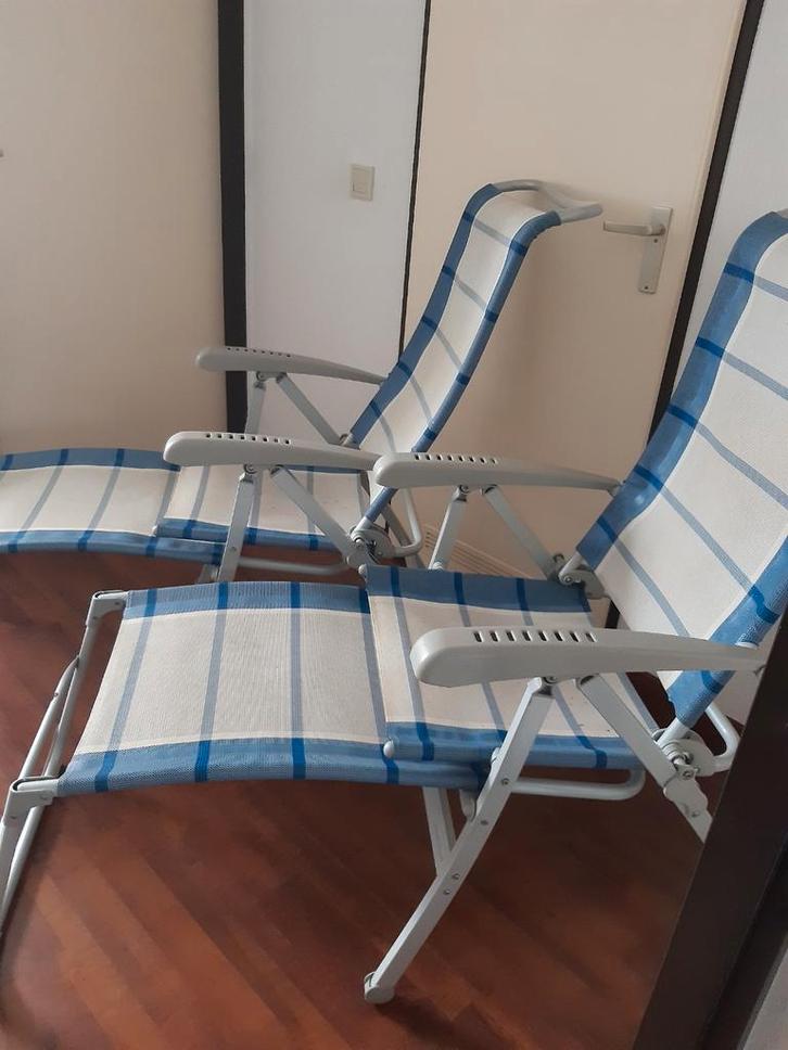 2 Dukdalf kampeerstoelen met bijbehorende voetensteunen, Caravans en Kamperen, Kampeermeubelen, Gebruikt, Campingstoel, Ophalen