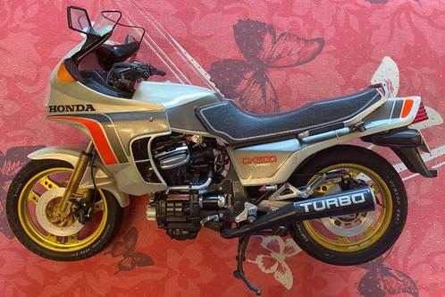 Tamiya 1/6 HONDA CX500 TURBO, Hobby en Vrije tijd, Modelbouw | Auto's en Voertuigen, Zo goed als nieuw, Overige typen, Groter dan 1:32